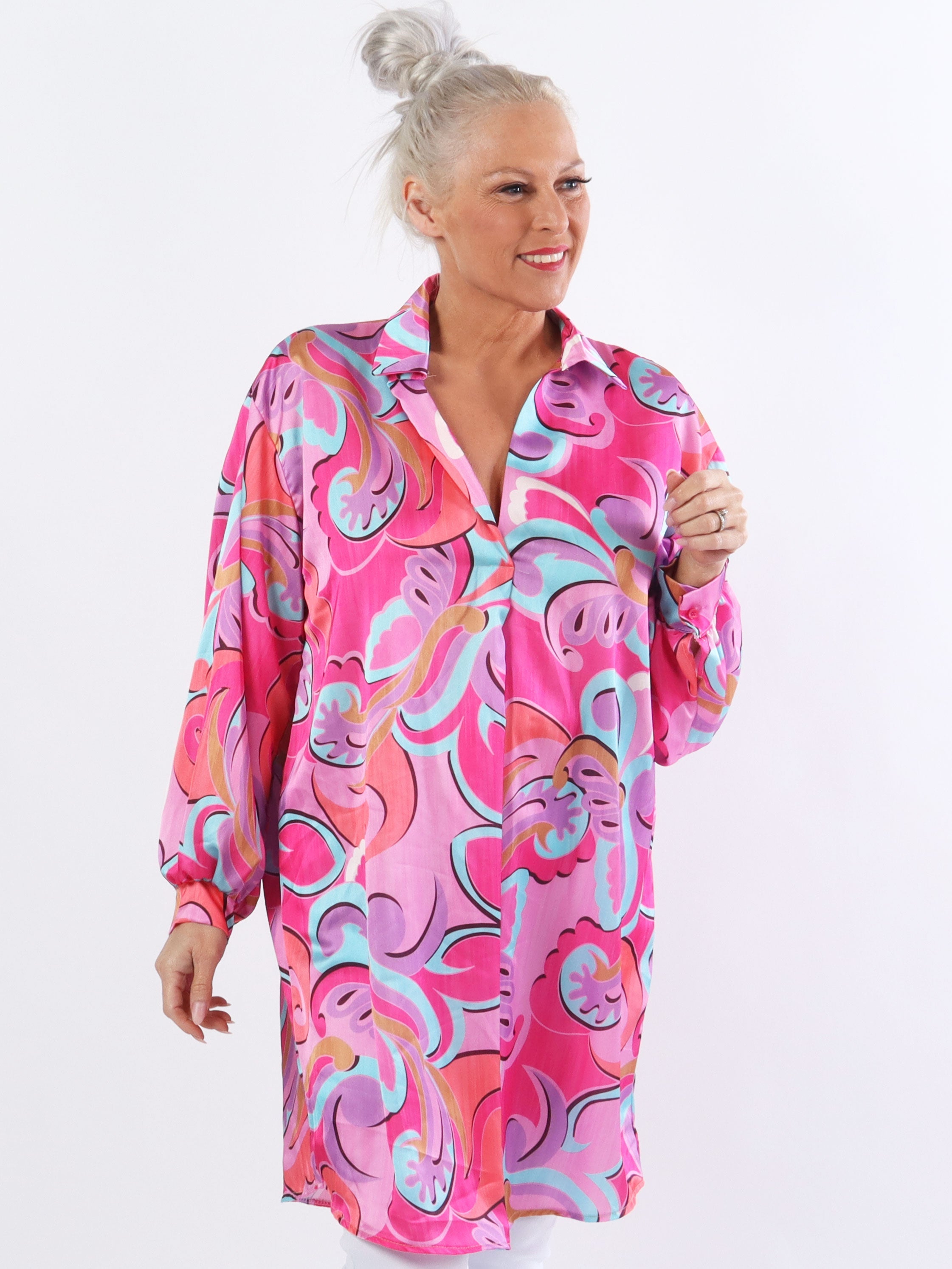 Happy Dress - Mångfärgad skjortklänning i sidenlook i stora storlekar - Pink